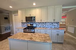 31111 N Oplaine Rd, Green Oaks, IL 60048 - Photo 15