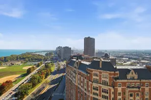 3900 N Lake Shore Dr, Chicago, IL 60613 - Photo 23
