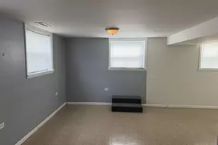9438 S Champlain Ave, Chicago, IL 60619 - Photo 3