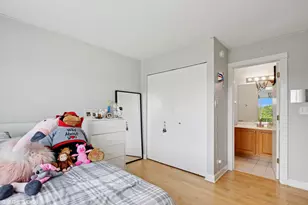 983 Mayfair Ct, Elk Grove Village, IL 60007 - Photo 17
