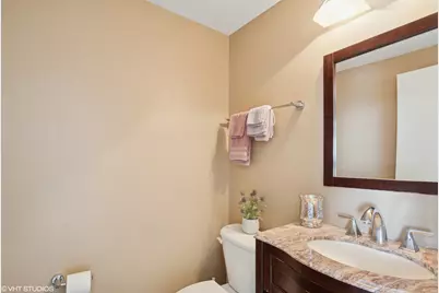 983 Mayfair Court #983, Elk Grove Village, IL 60007 - Photo 13