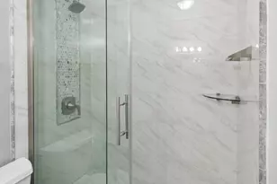 1560 N Sandburg Terrace, Chicago, IL 60610 - Photo 13