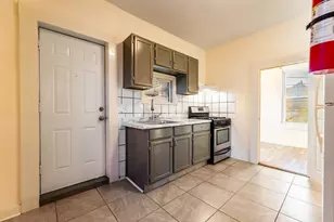 2227 W 19th St, Chicago, IL 60608 - Photo 5