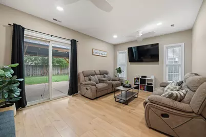 28 Dennison Drive, Glendale Heights, IL 60139 - Photo 17