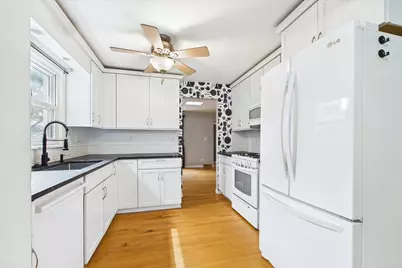 67 Grove Avenue, Glen Ellyn, IL 60137 - Photo 11