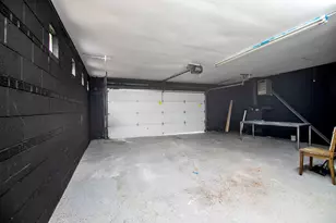 8021 W 91st St, Hickory Hills, IL 60457 - Photo 25