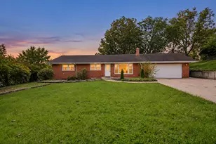 8021 W 91st St, Hickory Hills, IL 60457 - Photo 1