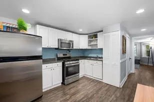 3037 N Elbridge Ave, Chicago, IL 60618 - Photo 5