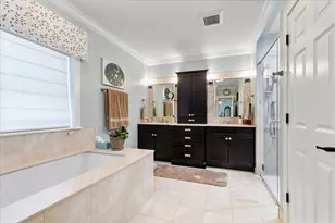 2715 W Morse Ave, Chicago, IL 60645 - Photo 19