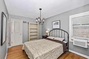 8130 Kilbourn Ave, Skokie, IL 60076 - Photo 15