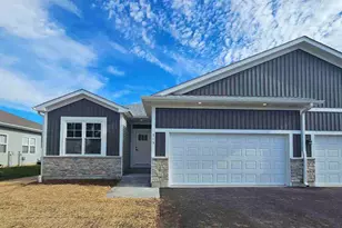 915 Partridge Cir, Marengo, IL 60152 - Photo 1