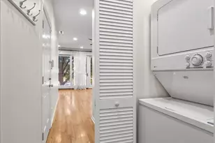 613 N Noble St, Chicago, IL 60642 - Photo 17