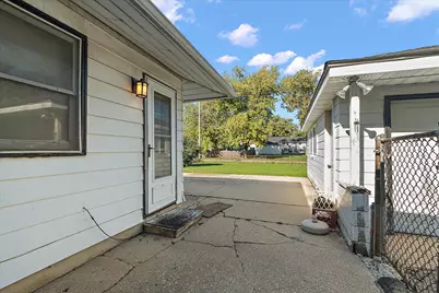 2715 Campbell Street, Joliet, IL 60435 - Photo 31