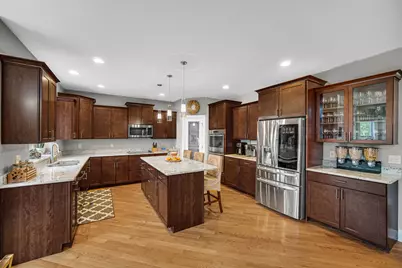 2431 Bauer Road, North Aurora, IL 60542 - Photo 9