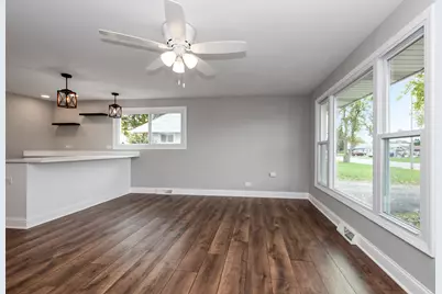 4332 W 87th Place, Hometown, IL 60456 - Photo 5