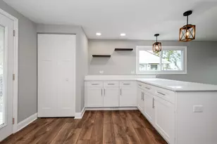 4332 W 87th Pl, Hometown, IL 60456 - Photo 11