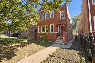 1621 N Meade Ave, Chicago, IL 60639 - Photo 1