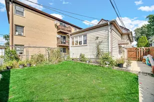 2642 N 72nd Ct, Elmwood Park, IL 60707 - Photo 19