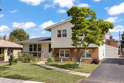 639 N Indiana Street, Elmhurst, IL 60126 - Photo 1