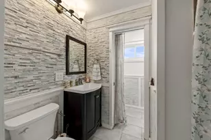 639 N Indiana St, Elmhurst, IL 60126 - Photo 15