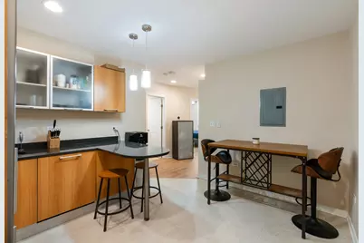 1655 N Fairfield Avenue #102, Chicago, IL 60647 - Photo 11