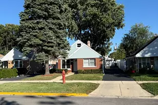521 53rd Ave, Bellwood, IL 60104 - Photo 1