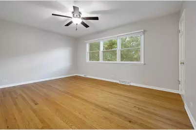 2206 W Lawrence Lane, Mount Prospect, IL 60056 - Photo 19