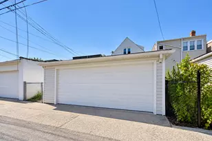 3441 N Ridgeway Ave, Chicago, IL 60618 - Photo 35
