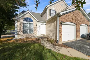 4310 Buckingham Dr, Gurnee, IL 60031 - Photo 1