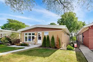 9039 Niles Center Rd, Skokie, IL 60076 - Photo 3