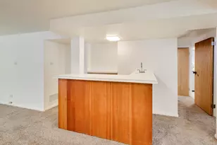 9039 Niles Center Rd, Skokie, IL 60076 - Photo 33