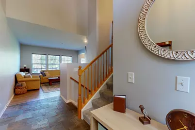 6052 Canterbury Lane, Hoffman Estates, IL 60192 - Photo 3