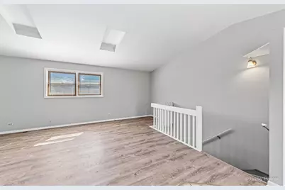 544-548 N Hainesville Road, Round Lake Beach, IL 60073 - Photo 11