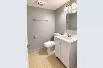 2568 Berkshire Court #2568, Waukegan, IL 60087 - Photo 17