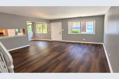 2568 Berkshire Court #2568, Waukegan, IL 60087 - Photo 5