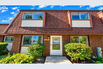 2568 Berkshire Court #2568, Waukegan, IL 60087 - Photo 1