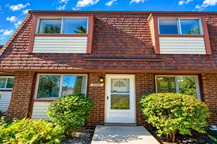 2568 Berkshire Ct, Waukegan, IL 60087 - Photo 1