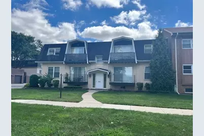 5733 W 103rd Street #2W, Oak Lawn, IL 60453 - Photo 1