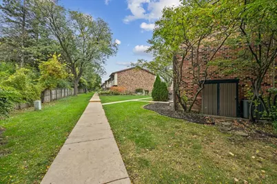 7336 Winthrop Way #5, Downers Grove, IL 60516 - Photo 5