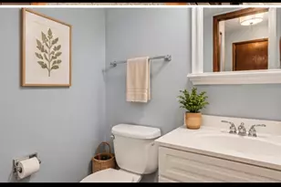 1043 185th Pl, Homewood, IL 60430 - Photo 9