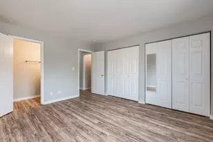 10429 Dearlove Rd, Glenview, IL 60025 - Photo 17