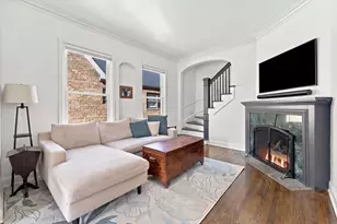 250 Iowa St, Oak Park, IL 60302 - Photo 13