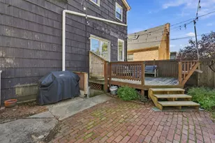250 Iowa St, Oak Park, IL 60302 - Photo 39