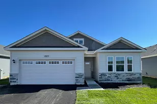 2523 Skye Dr, Pingree Grove, IL 60140 - Photo 1