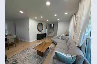 3927 Crestwood Drive, Northbrook, IL 60062 - Photo 3