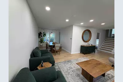 3927 Crestwood Drive, Northbrook, IL 60062 - Photo 5