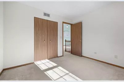 1951 N Charter Point Drive, Arlington Heights, IL 60004 - Photo 25