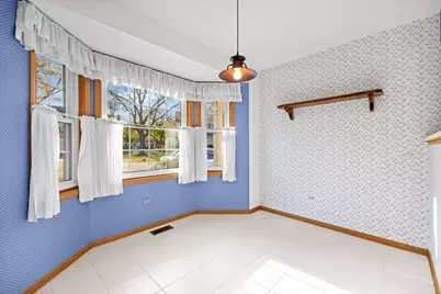 1951 N Charter Point Drive, Arlington Heights, IL 60004 - Photo 7