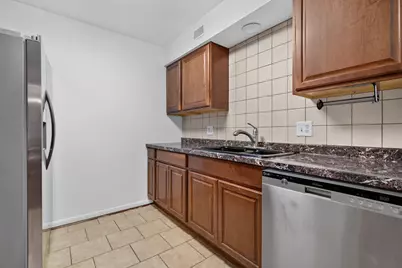450 W Downer Place #3D, Aurora, IL 60506 - Photo 9