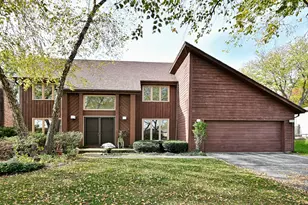 844 S Carriageway Ln, Palatine, IL 60067 - Photo 1